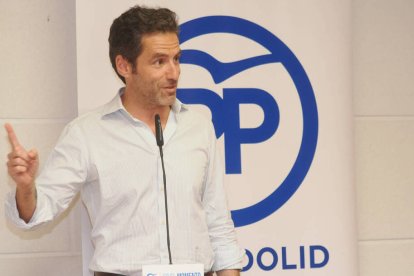 Borja Sémper, en un acto electoral de la pasada campaña.