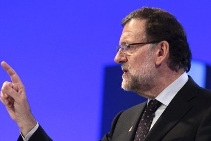 El falso vídeo de la amistad de Rajoy está causando furor entre los podemitas.