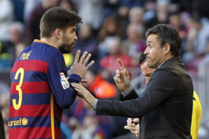 Gerard Piqué y Luis Enrique la pasada temporada (EFE)