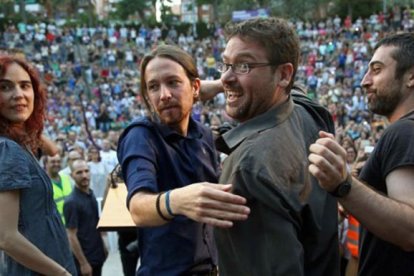 Iglesias junto al líder de Podem Catalunya.