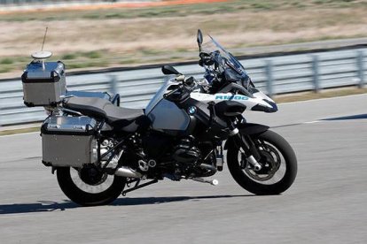 BMW Motorrad primera motocicleta autónoma