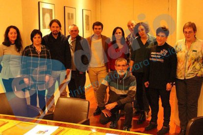 La foto que humilló a la Guardia Civil: Iglesias con los familiares de los agresores de Alsasua.