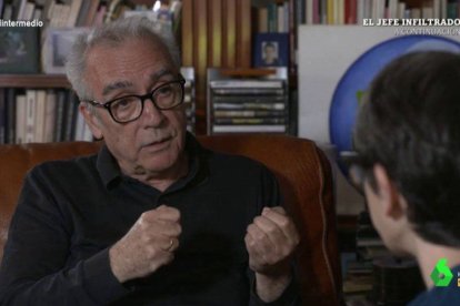 Juan José Millás con Thais Villas en "El Intermedio".