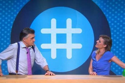 El Gran Wyoming y Andrea Ropero en "El Intermedio" en La Sexta