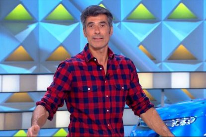 Jorge Fernández presentando "La ruleta de la suerte" en Antena 3