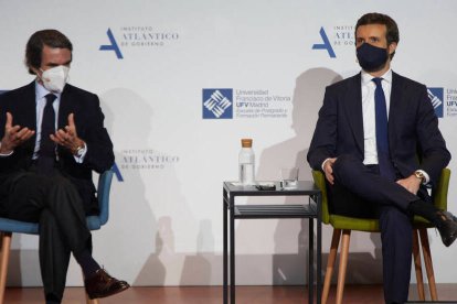 El expresidente, José María Aznar, y el líder del PP, Pablo Casado