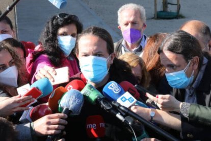 Pablo Iglesias, votando este 4M
