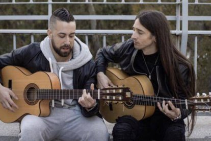 Toni Clavería y Carlos Salado forman el grupo alicantino 'Uña y carne'