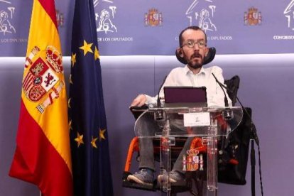 Echenique, este jueves en una comparecencia en  Moncloa.