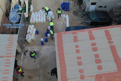 Los agentes han desmantelado el laboratorio donde se producía la droga