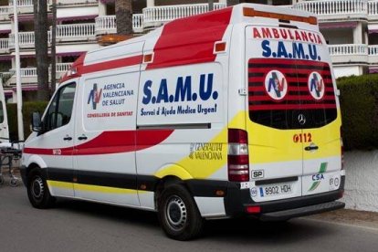 Los sanitarios del SAMU llegaron a los pocos minutos alertados por el Centro de Urgencias de Alicante