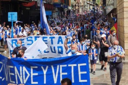 Más de mil personas han recorrido las calles del centro de la ciudad