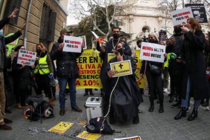 Protesta de los peluqueros en el Senado