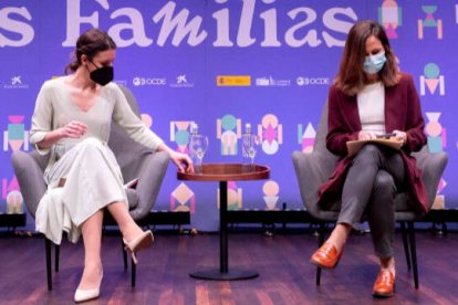 Irene Montero y Ione Belarra en el acto sobre la Ley de Diversidad Familiar