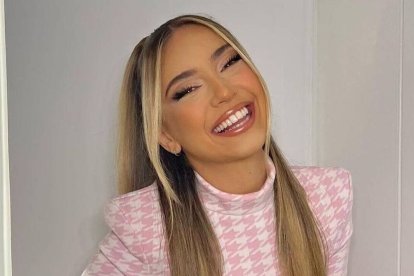 Ana Mena.