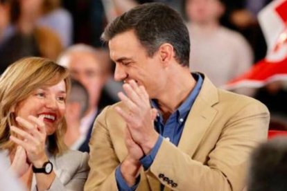 Pilar Alegría y Pedro Sánchez