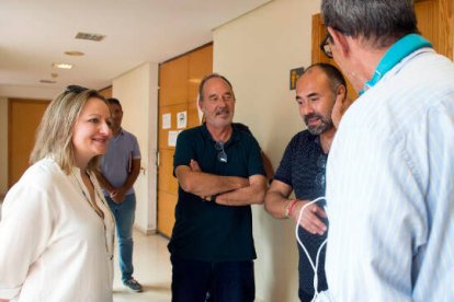 La diputada de Bienestar Social, Pilar Sarrión en una visita al hospital Psiquiátrico de Bétera. Foto:betera.com