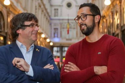 Puigdemont con Valtonyc en Bélgica donde ambos están fugados