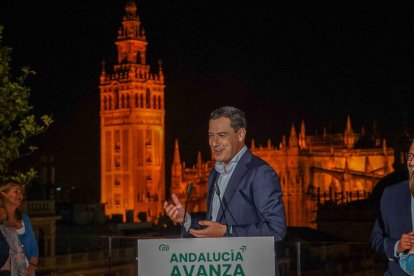 El candidato del PP-A, Juanma Moreno en Sevilla.