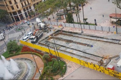 Obra del Ágora en la plaza del Ayuntamiento  de Valencia.