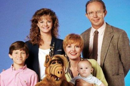 Los protagonistas de 'Alf'.