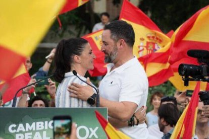 Macarena Olona y Santiago Abascal