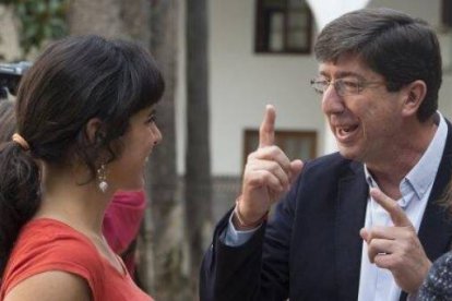 Teresa Rodríguez y Juan Marín