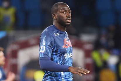 Koulibaly durante un partido con el Nápoles.