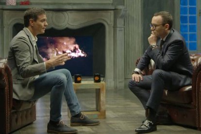 Pedro Sánchez en una entrevista con Risto Mejide