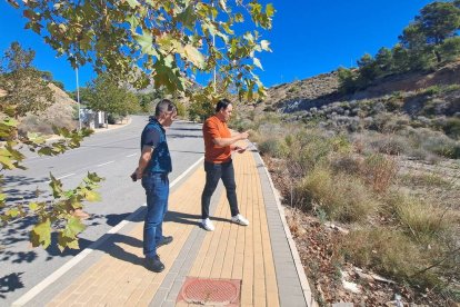 El alcalde Juanfran Pérez Llorca ha visitado los terrenos de la partida de L'Alcasser donde se ubicará el cuartel de la Guardia Civil.