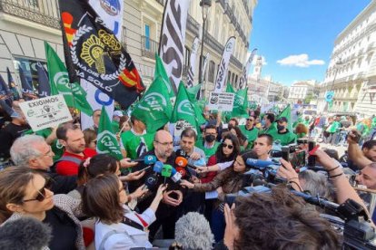 Concentración ante la sede del ministerio de Hacienda