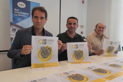 Presentación de CIRCULAR con José Luis Campos, organizador de la jornada, Pedro Lloret, concejal Seu Universitària y Bernabé Cano, alcalde de La Nucía