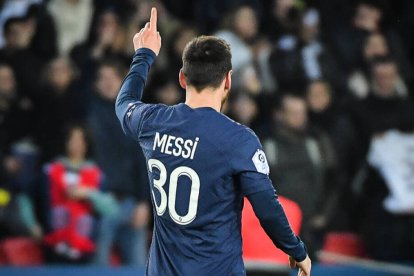 Leo Messi, en un partido con la camiseta del PSG.