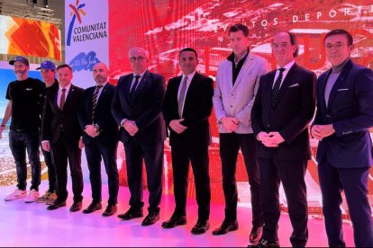 la presentación de los "Eventos 2023 de La Nucía, Ciudad del Deporte" participaron (de izq a dcha) José Hidalgo, pte. 
FETRI, Julián Redondo, pte. AEPD, Raúl Chapado, pte RFEAtletismo, Bernabé Cano, alcalde de La Nucía, Jesús Castellanos pte. RFETaekwondo, Felipe Martínez, pte. FEBoxeo, Manuel Aviñó RFEDAutomovilismo, Carlos Coloma, medallista olímpico mtb y Fernando Odriozola, Wavegarden