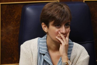 La ministra Portavoz, Isabel Rodríguez, en el Congreso de los Diptuados.