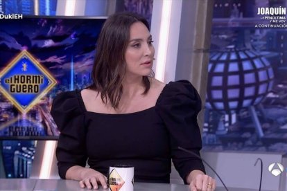 Tamara Falcó que ni Isabel Preysler ni Ana Boyer entienden el vestido que ha elegido.