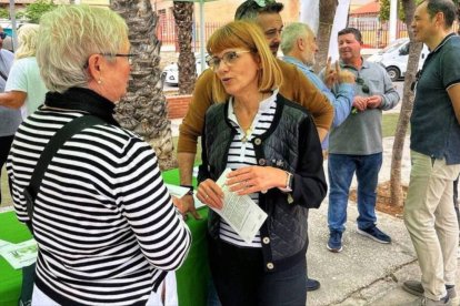 Aurora Rodil durante la campaña electoral en Elche. Fuente externa / VOX Elche