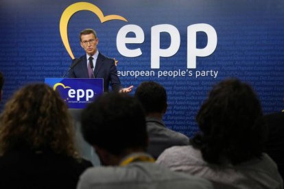 Alberto Núñez Feijóo tras participar en la Cumbre del PP Europeo en Bruselas