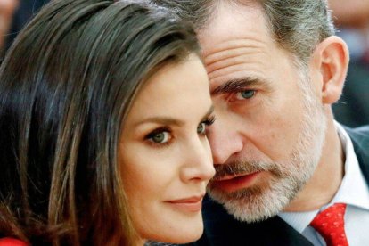 Doña Letizia y Don Felipe se "escaparon" al teatro en una cita discreta.