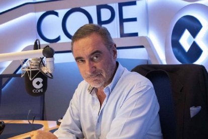 Carlos Herrera, en el estudio de COPE.