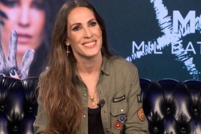 Malú más feliz y sincera que nunca con su doble vida: trabajo y maternidad.