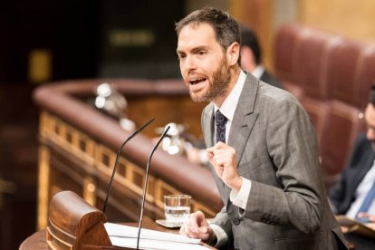 Sergio Sayas, en la tribuna del Congreso de los Diputados.