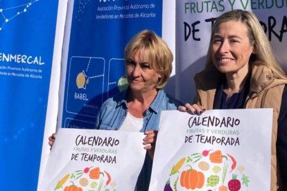 La concejala, Lidia López, junto a la presidenta de Venmercal, Matilde Hernández