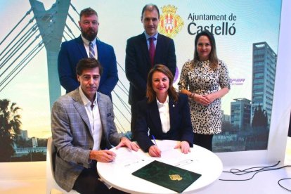 Firma de la declaración de intenciones para que Castelló se una al movimiento Active Runnig Cities