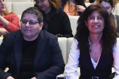 Isabel García junto a la ministra de Igualdad, Ana Redondo