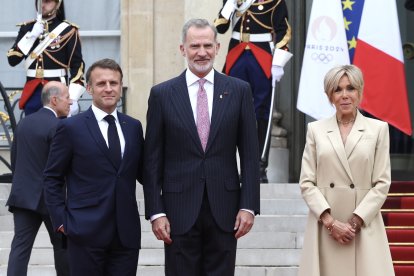 Felipe VI ha acudido a la recepción oficial de las autoridades francesas