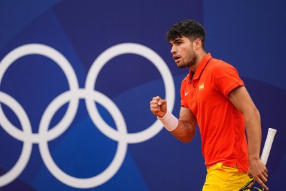 Carlos Álcaraz durante su debut en los JJOO París 2024