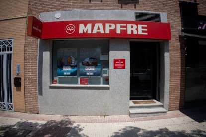 Una oficina de Mapfre, a 26 de julio de 2024, en Madrid (España).  Mapfre obtuvo un beneficio neto de 462 millones de euros en el primer semestre del año, cifra un 46% superior a la del mismo periodo de 2023. La empresa de seguros ha atribuido la "intensa" mejora de su resultado a la mayor aportación de Estados Unidos, España y el negocio de reaseguro.
26 JULIO 2024;MADRID;MAPFRE
Eduardo Parra / Europa Press
26/7/2024