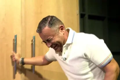 Jorge Javier Vázquez protagonizó el momento divertido con una puerta.