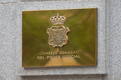 Placa del CGPJ en su edificio situado en Madrid.